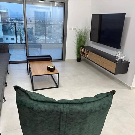 Elegant 3 Bedroom Ocean View Condo In Kiryat Yam Qiryat Yam Экстерьер фото